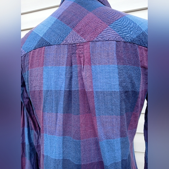 🪻Small Blue and Purple Plaid Cozy Button Up Blouse, Great Condition! Vibrant! - Picture 7 of 9